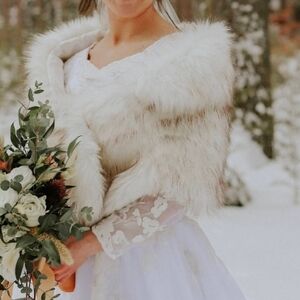 Source Unknown White and Brown Faux Fur Shawl